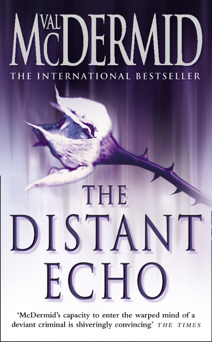 The Distant Echo  - Detective Karen Pirie, Book 1