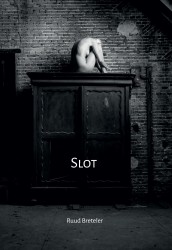 SLOT • Slot