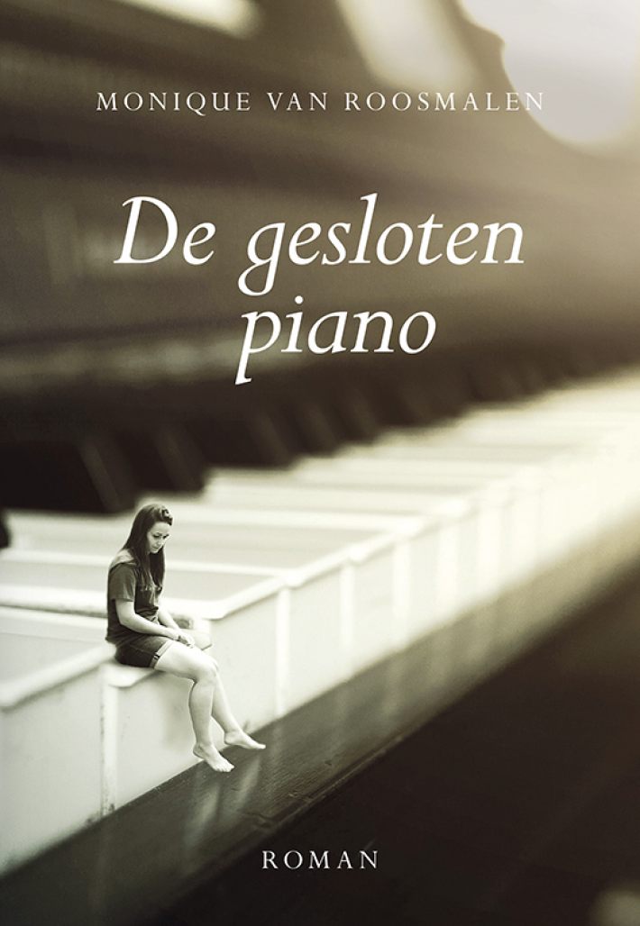 De gesloten piano