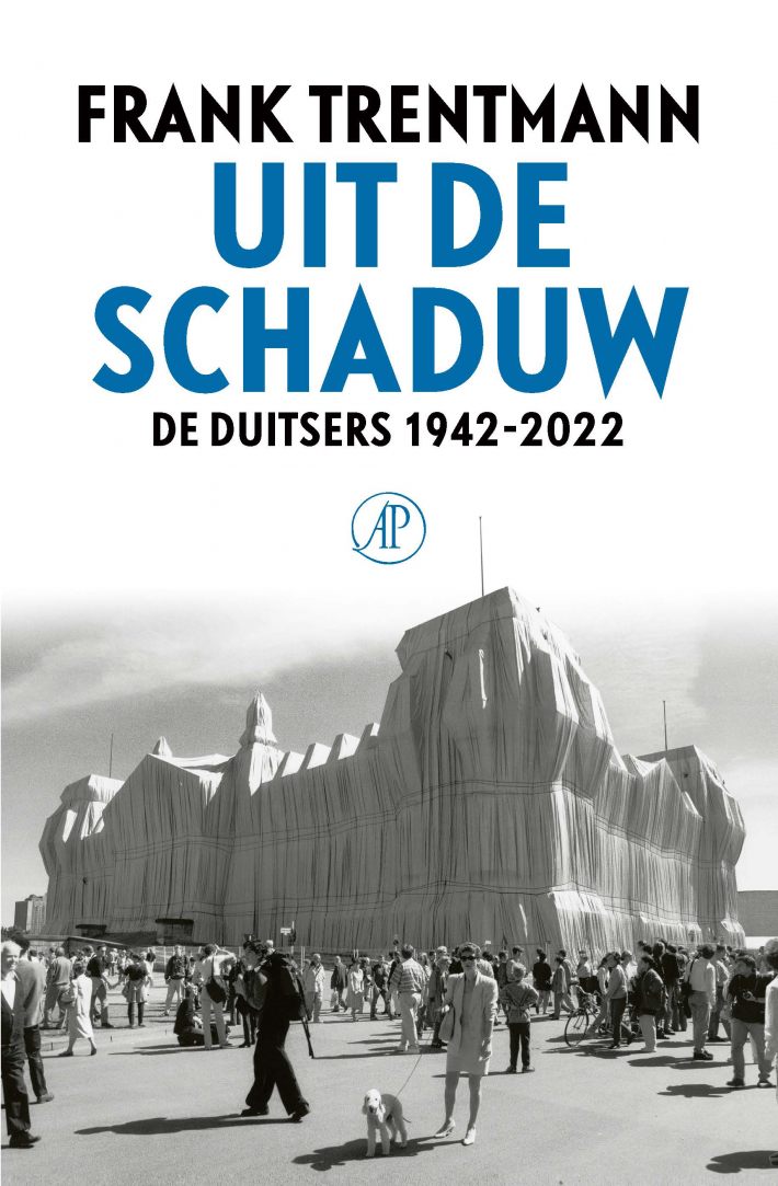 Uit de schaduw • Uit de schaduw