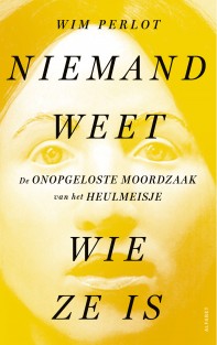 Niemand weet wie ze is • Niemand weet wie ze is