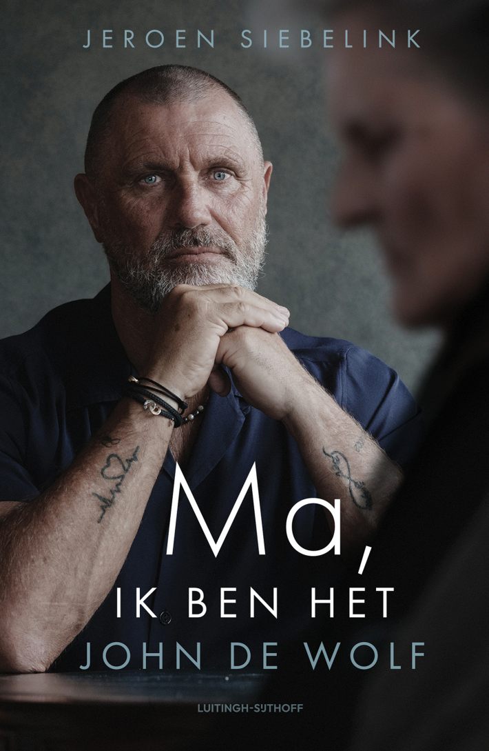 Ma, ik ben het, John de Wolf • Ma, ik ben het, John de Wolf