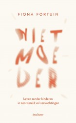 Niet moeder • Niet moeder